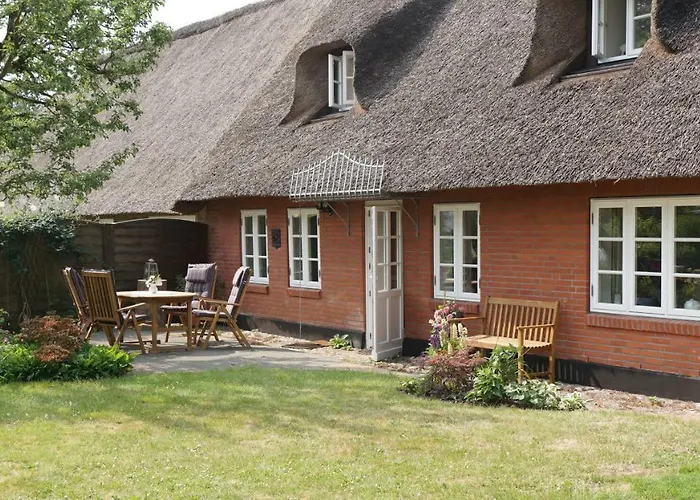 Nordsee-traum Unter Reet * Almdorf